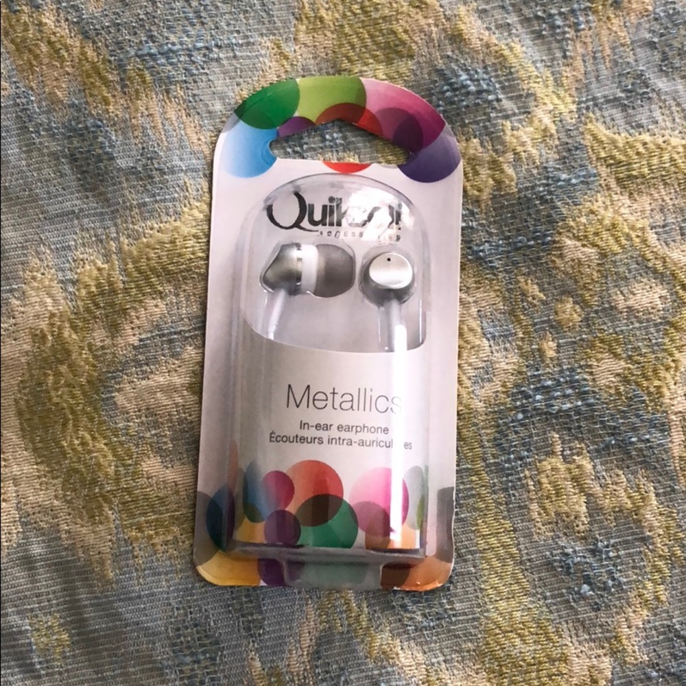 quikcell metallics in-ear earphone
